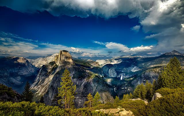 mountains-1590012_640